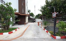 เดอะ เรสติก อพาร์ตเมนต์